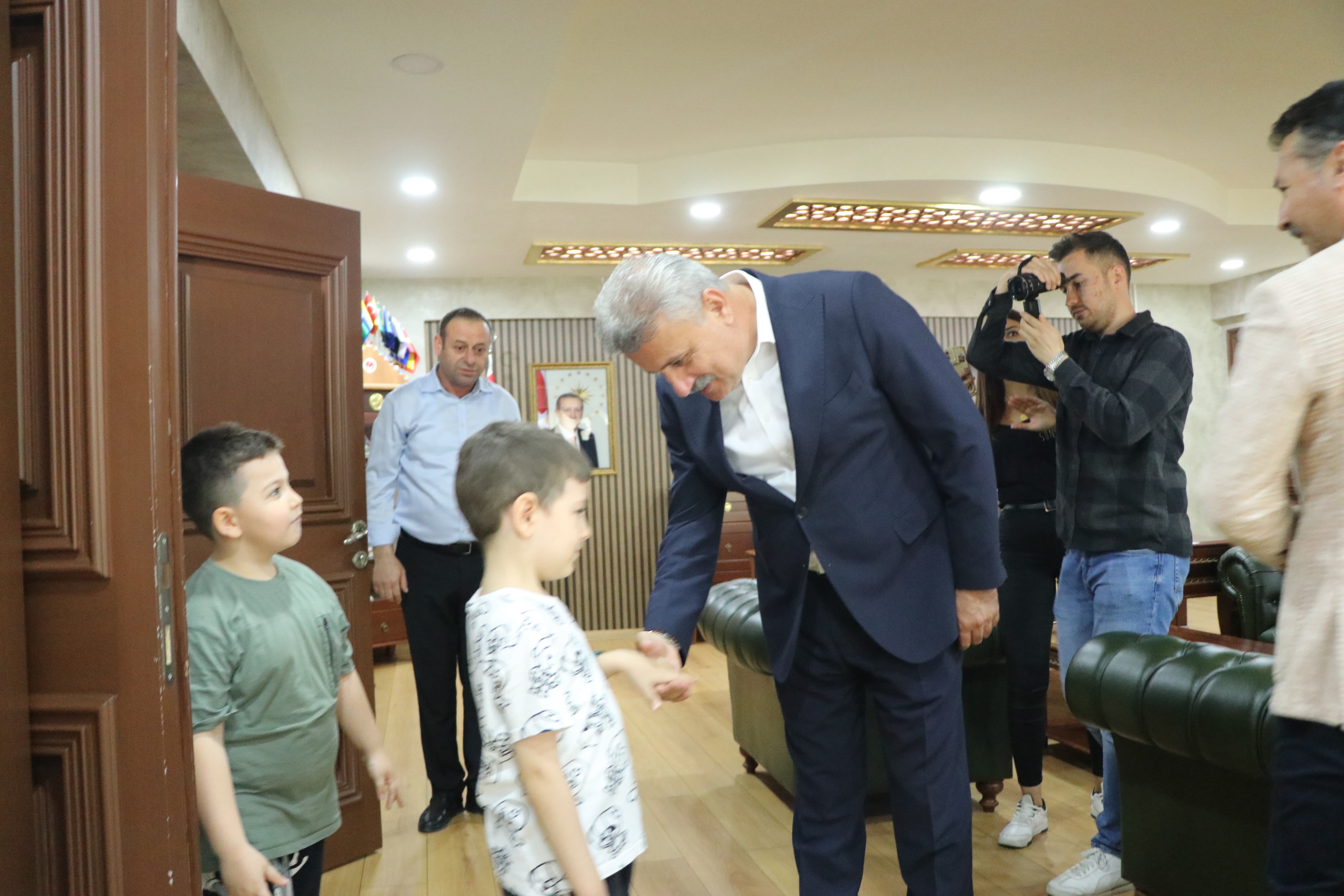 bahceseh-r-kolej-anaokulu-ogrenc-ler-beled-yem-ze-renk-katti